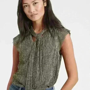 ✨Like New✨ Banana Republic Metallic Flutter Sleeve Top, Gold, Size S